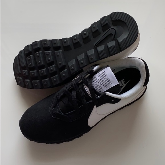 NWT Nike pre-love O.X. - Picture 9 of 10